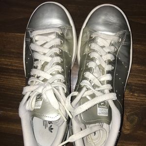 Adidas Stan Smith silver lace sneaker